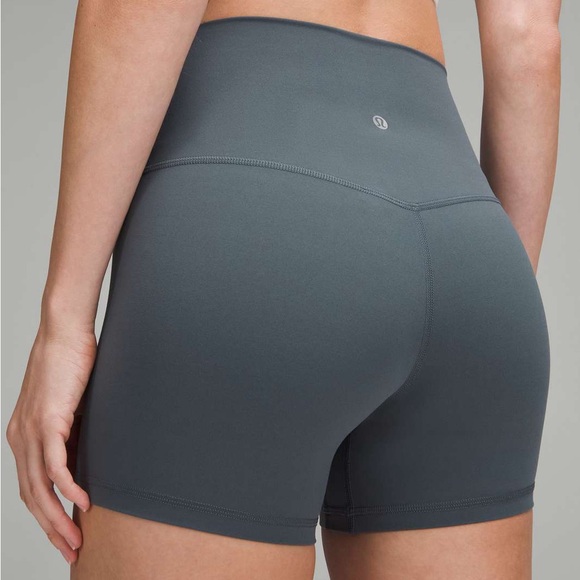 NWOT lululemon sz 2 grey align short 4” - Picture 6 of 6
